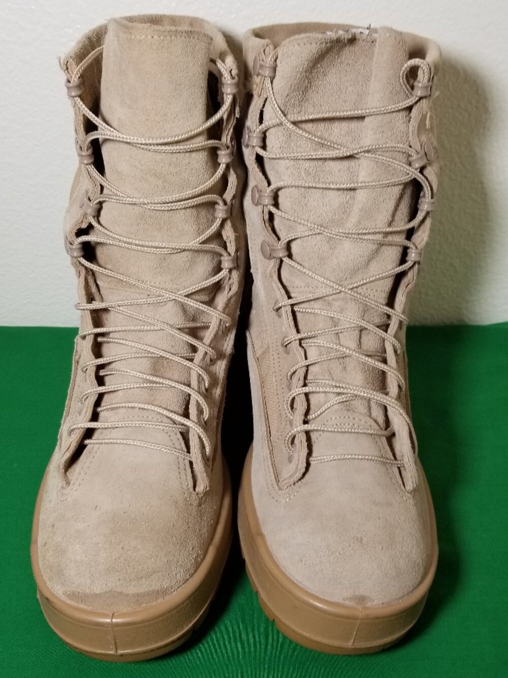 Wellco Vibram Army Combat Flight Crew Boots Men 8.5 Desert Tan NSN Authorized